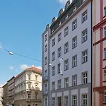 Luma Terra Hostel