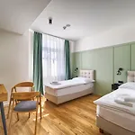 Luma Terra * Praga