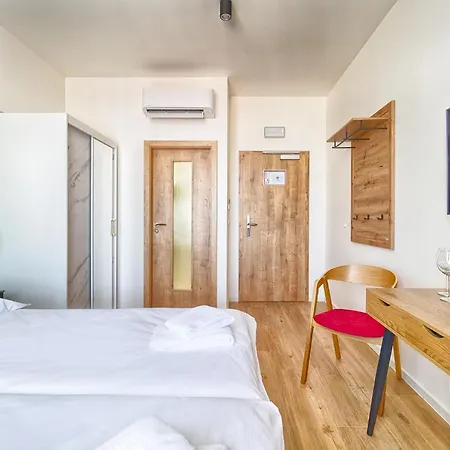 Luma Terra Vandrerhjem Prag