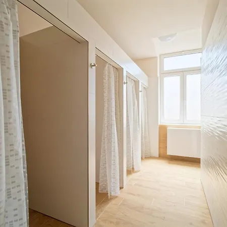 Luma Terra Vandrerhjem Prag