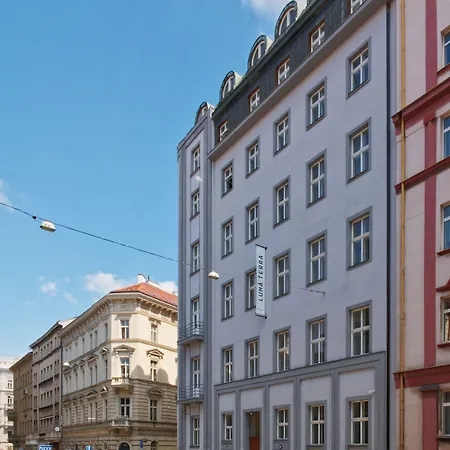 Luma Terra Vandrerhjem