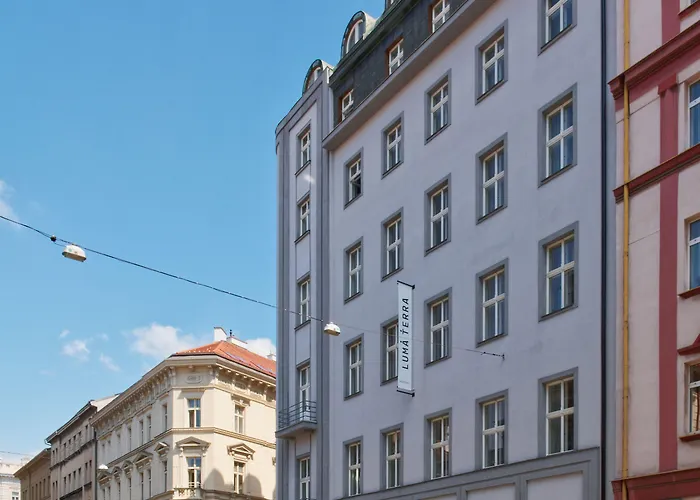 Luma Terra אכסניה