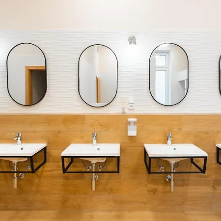 Luma Terra Praag