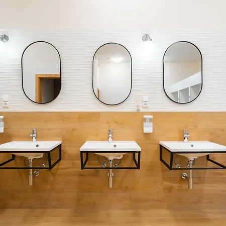 Luma Terra Hostel Praag