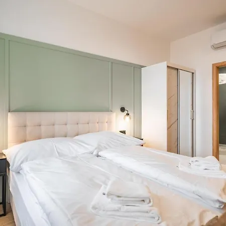 Luma Terra Praag